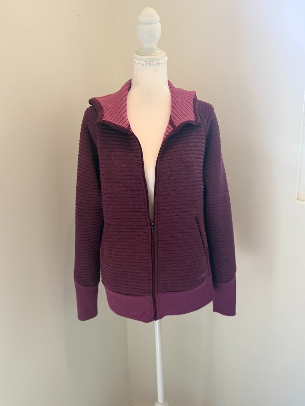 Brooks Fly-By Full-Zip Athletic Running Hoodie Jacket Plum Purple Size M